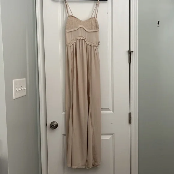New with a tag absolutely gorgeous sleeveless maxi dress. - Picture 6 of 10